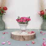 Shabby Chic Deko: Blumengesteck mit getrockneten Rosen und Schleierkraut
